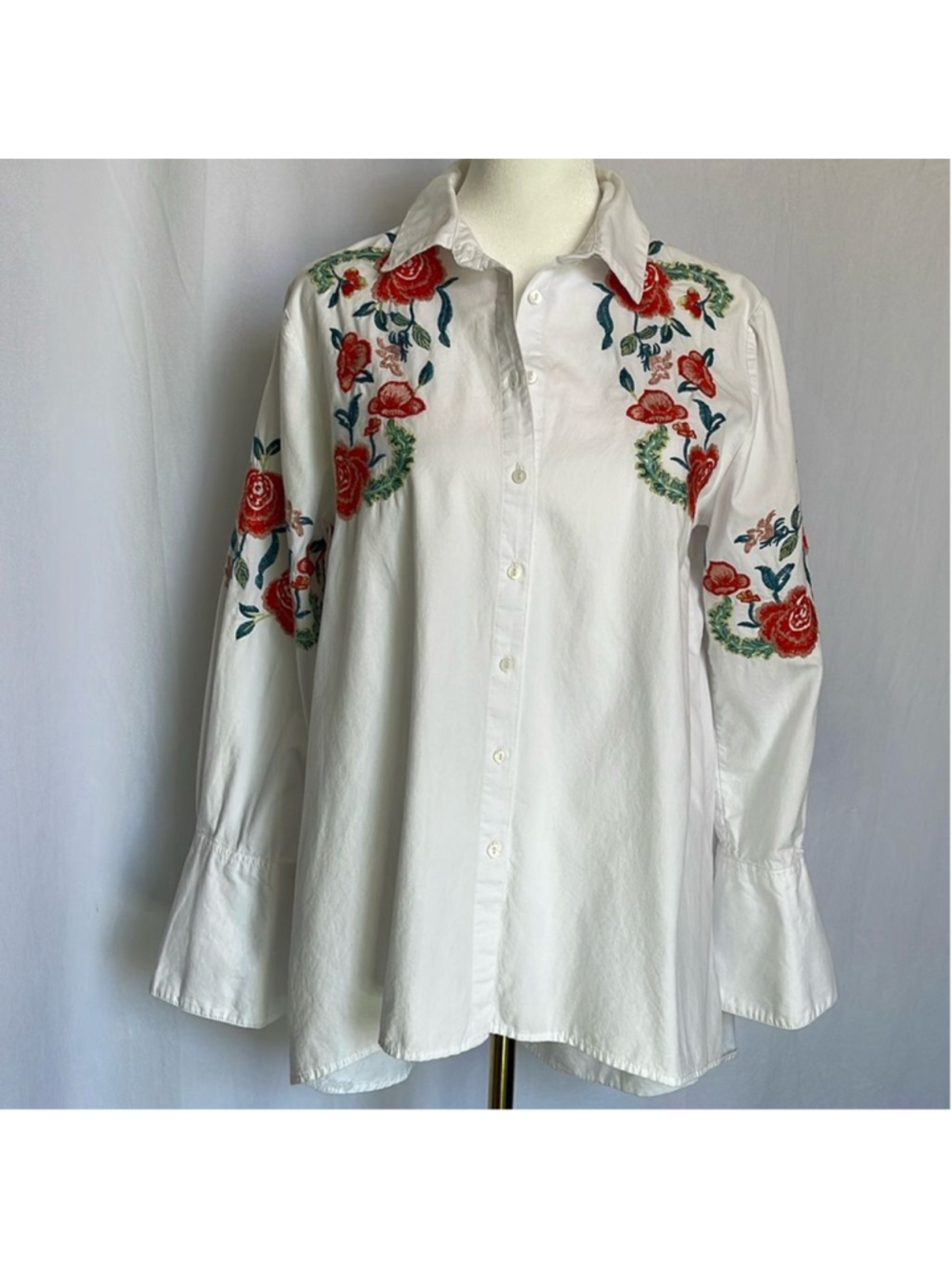 For The Republic Floral Embroidered Button Front Top Sz S Bell Sleeve Oversized